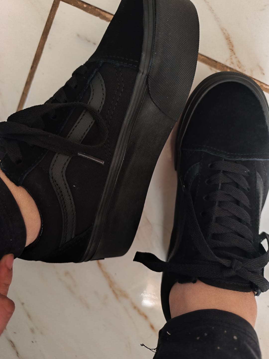 Customer photo review of Zapatilla Vans Old Skool Stackform Mujer Mono Negro