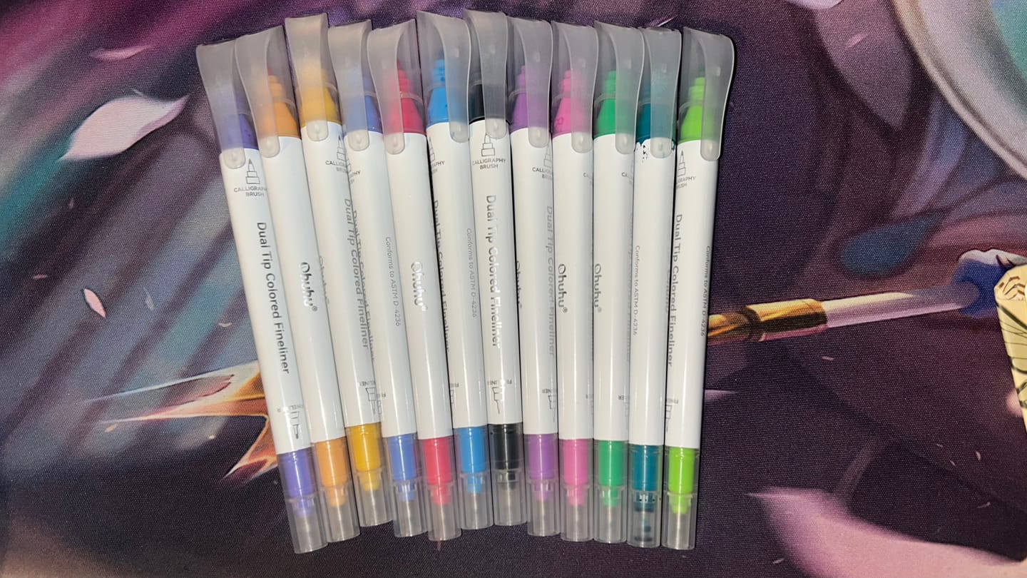 Customer photo review of Ohuhu Colored Fineliner & Brush Pens, 12 Colors