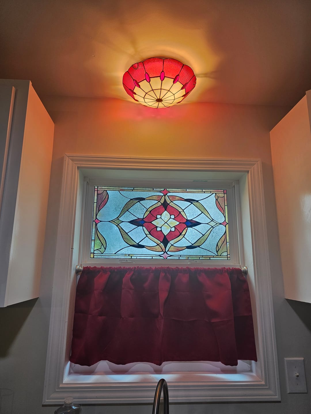 Customer photo review of Bedroom Ceiling Light Tiffany Style 12"/16"/19.5" W Dome Shade Flush Mount Light with Jewel Decoration in Red