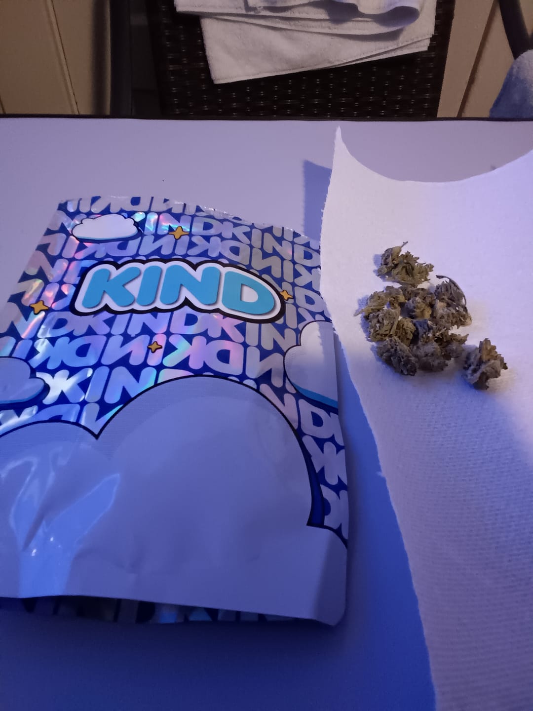 Customer photo review of KIND - Pineapple Express - Minis - 14 Grams - Sativa
