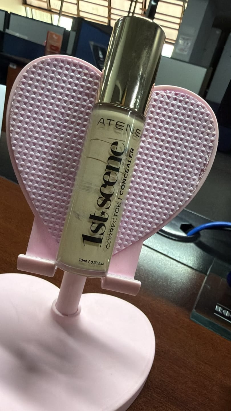 Customer photo review of CORRECTOR  LÍQUIDO  1ST SCENE