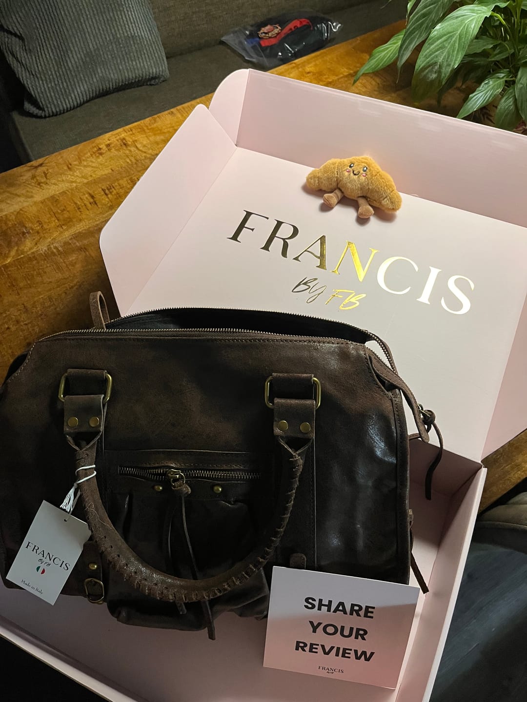 Customer photo review of It girl bag espresso martini