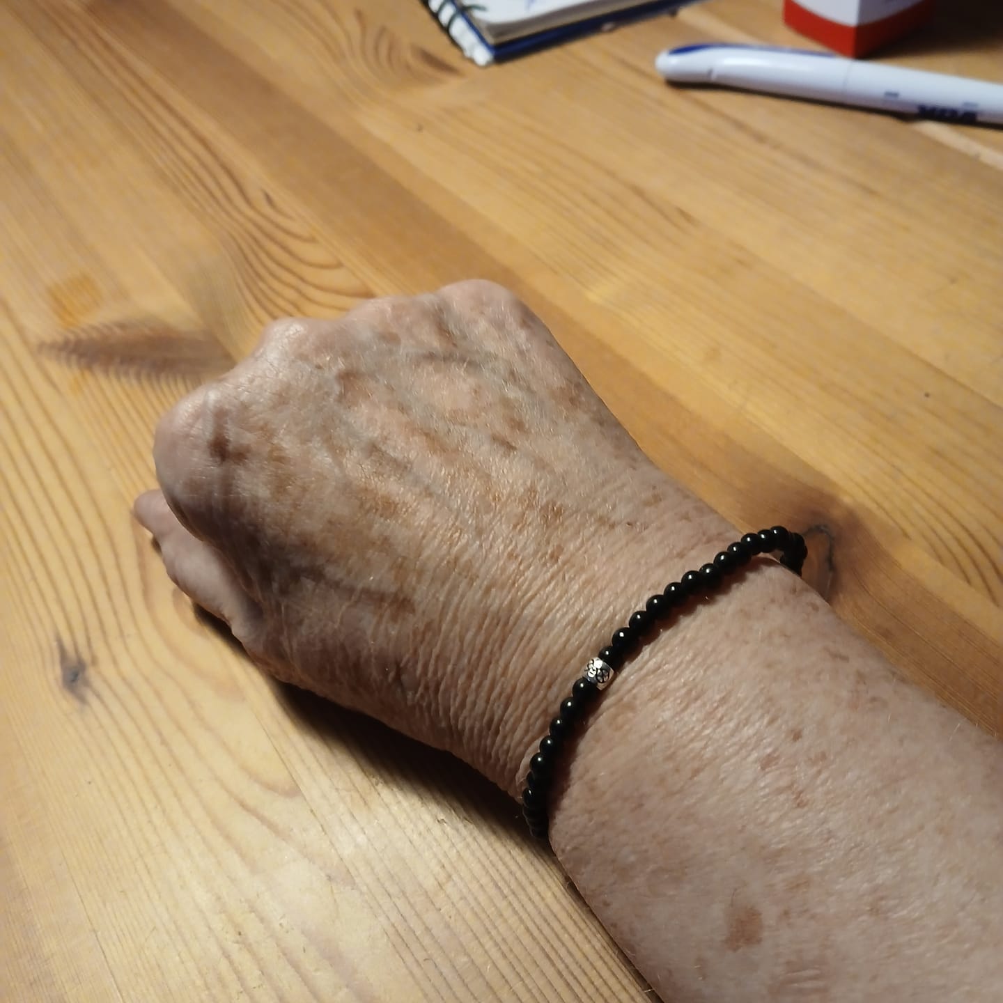 Customer photo review of Obsidian Armband - Perlen