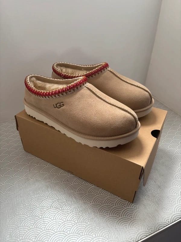 Customer photo review of UGG Tasman II
