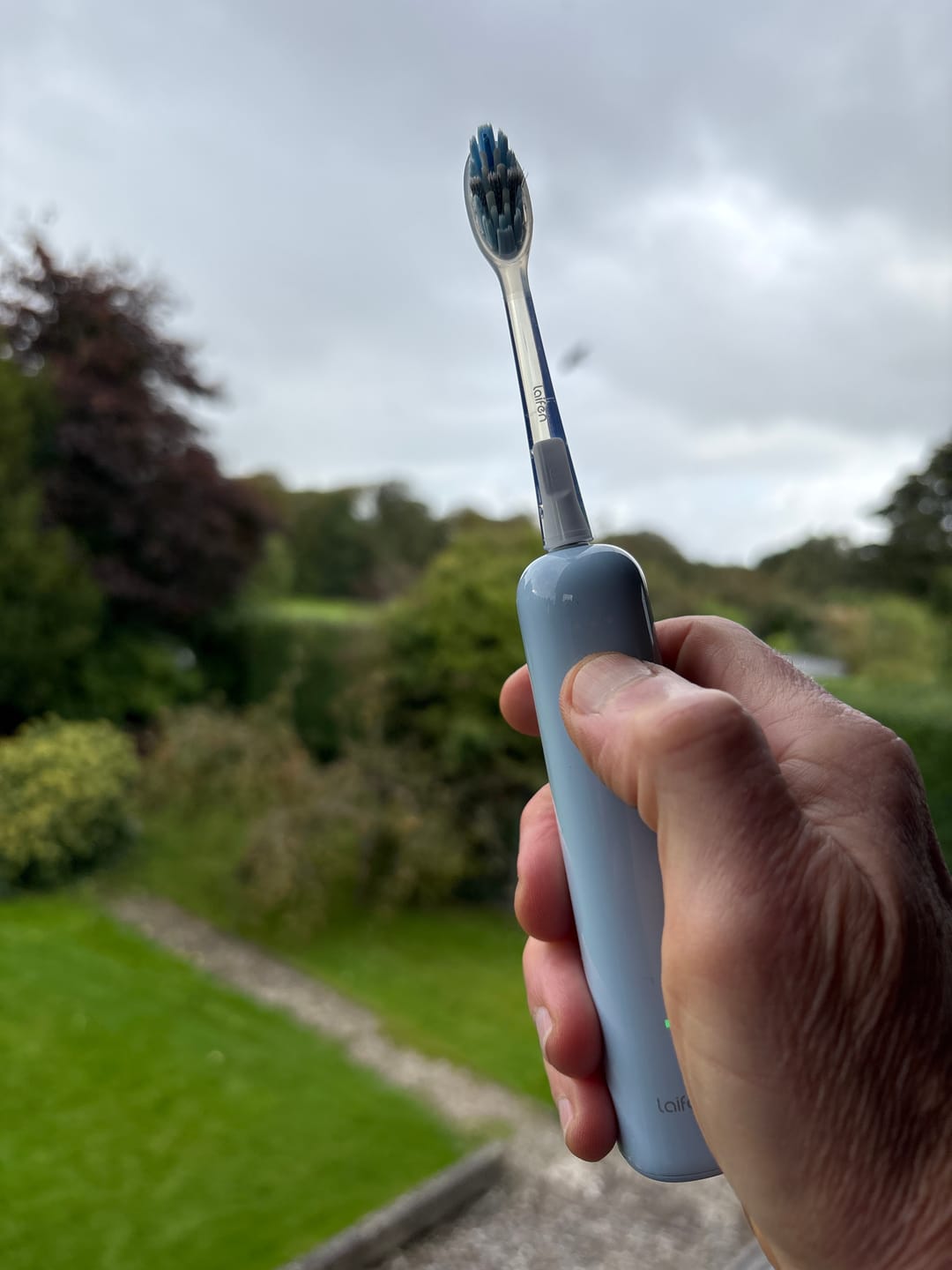 Customer photo review of Laifen Wave Pro Electric Toothbrush