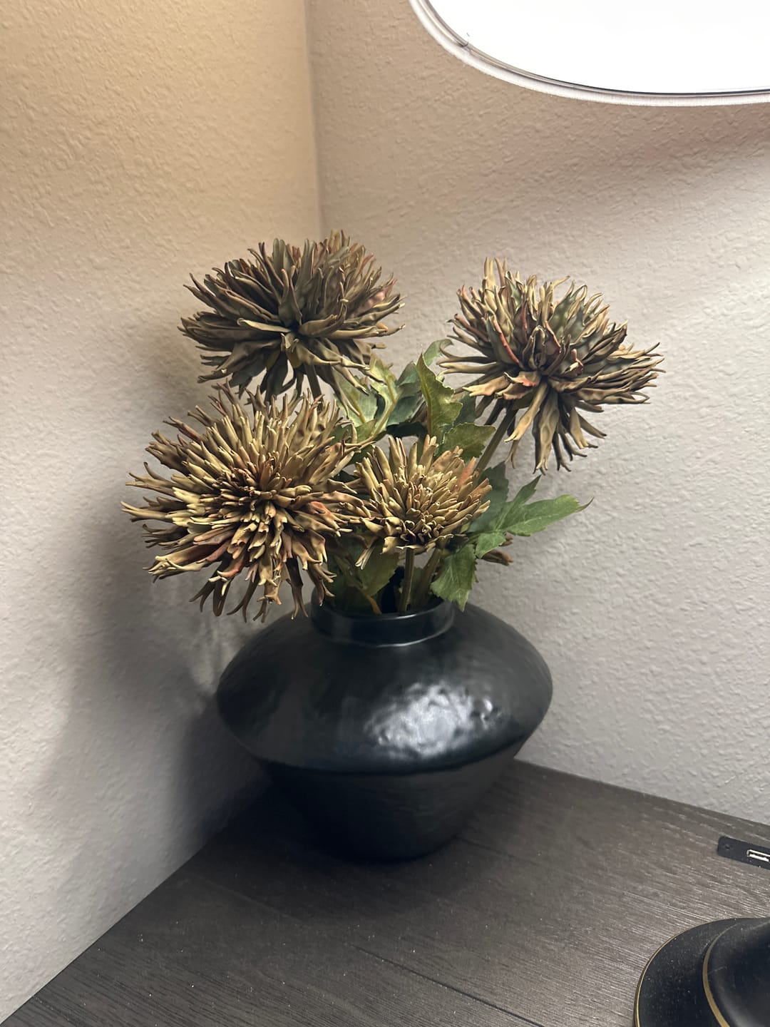 Customer photo review of Olive Green Spider Dahlia Stem
