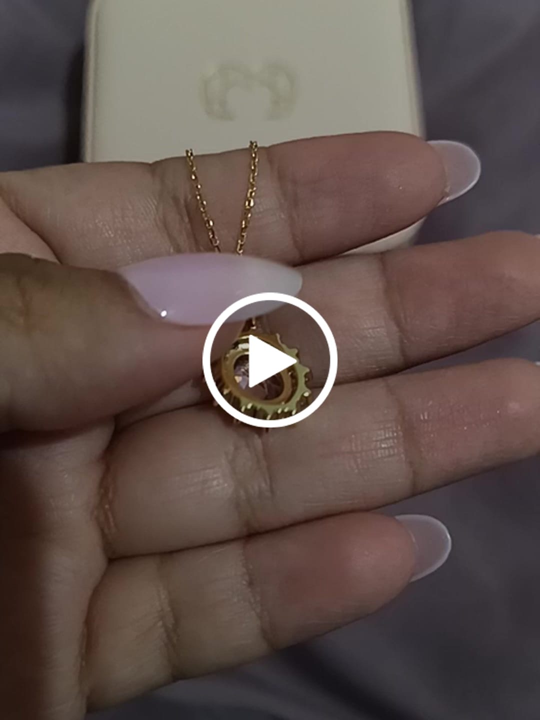 Customer video review of Collar Circonitas Preciosas