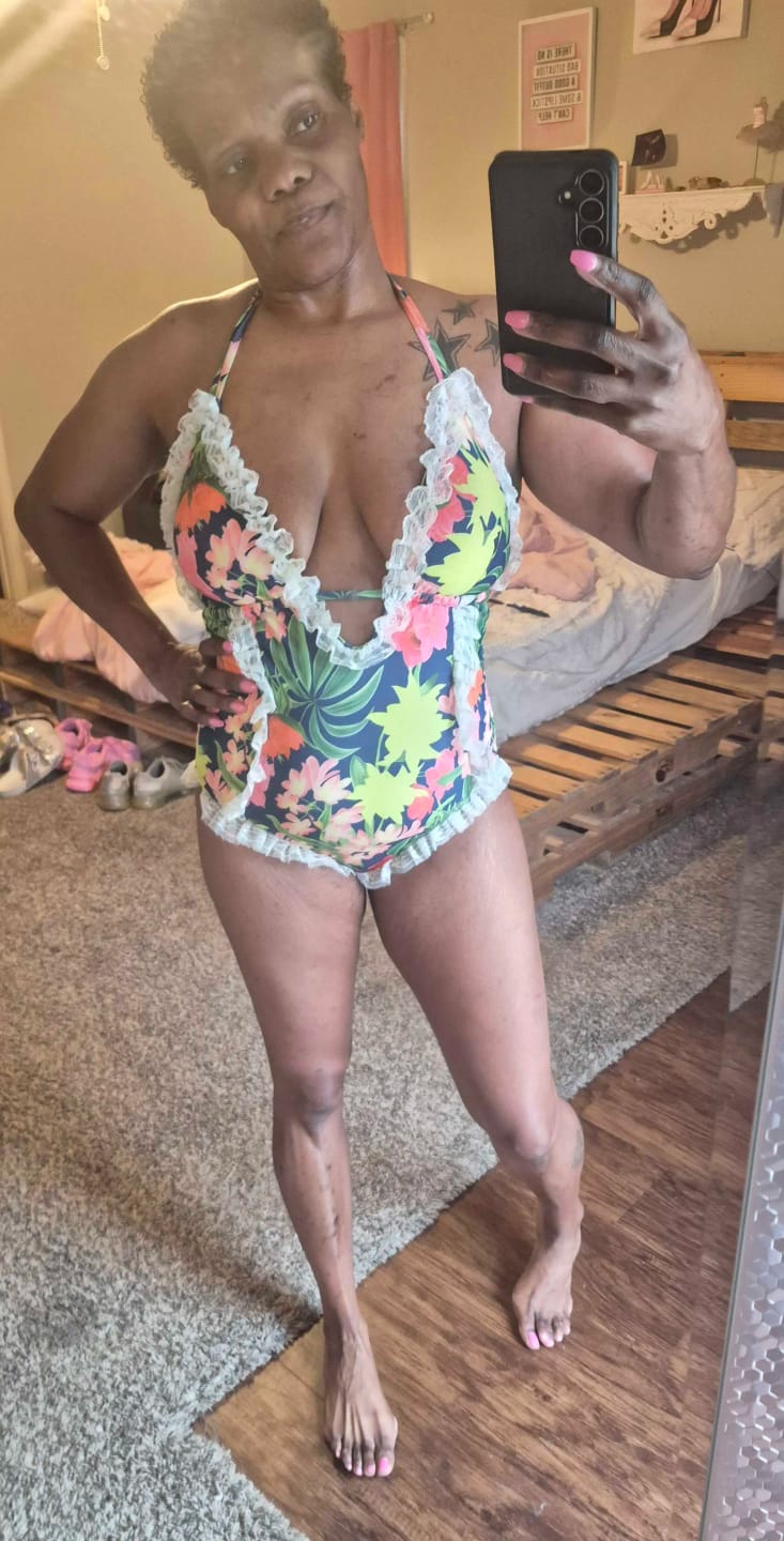 Customer photo review of Emoswim - Womens One Piece Halter V-Neck Printing Lace Adjustable Back Straps Sexy Swimsuit