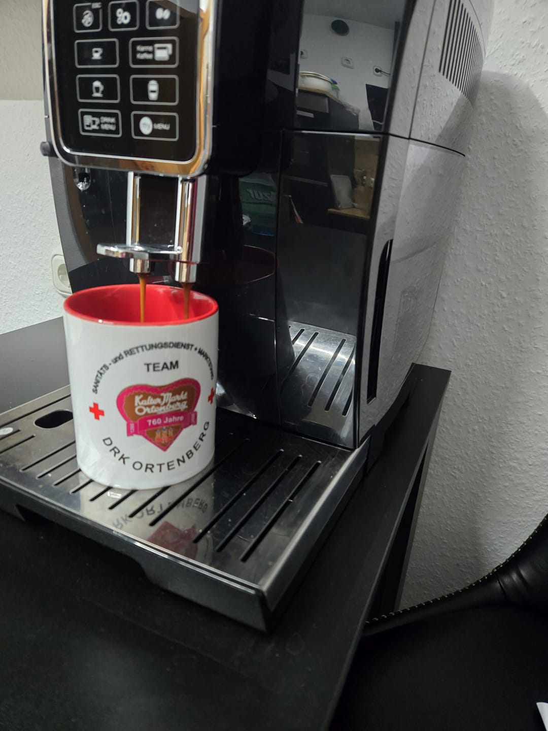 Customer photo review of TassenExpress - Becher Keramik Tasse mit Logo bedruckt 325ml Firmenlogo