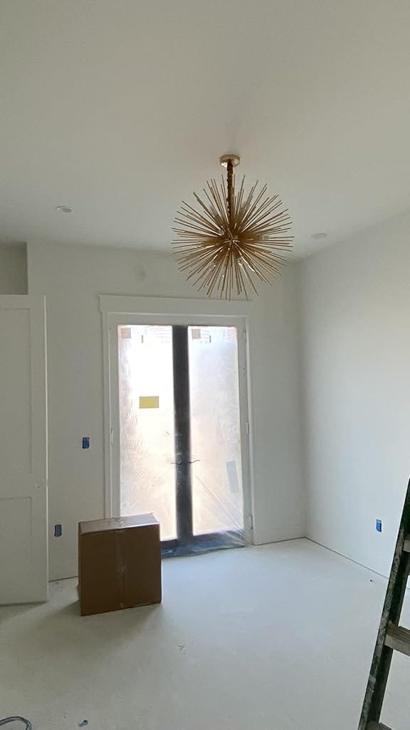 Customer photo review of Gold Spike Chandelier, Iron Frame, 9–12 Lights, 50–72 cm