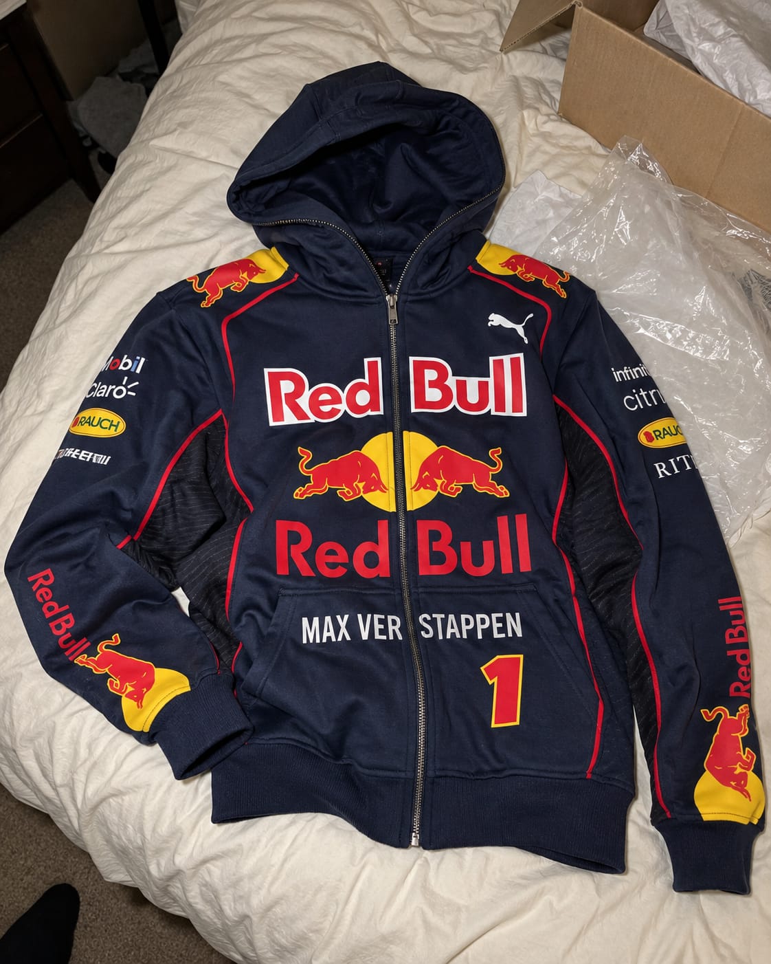 Customer photo review of REDBULL F1 RACING HOODIE