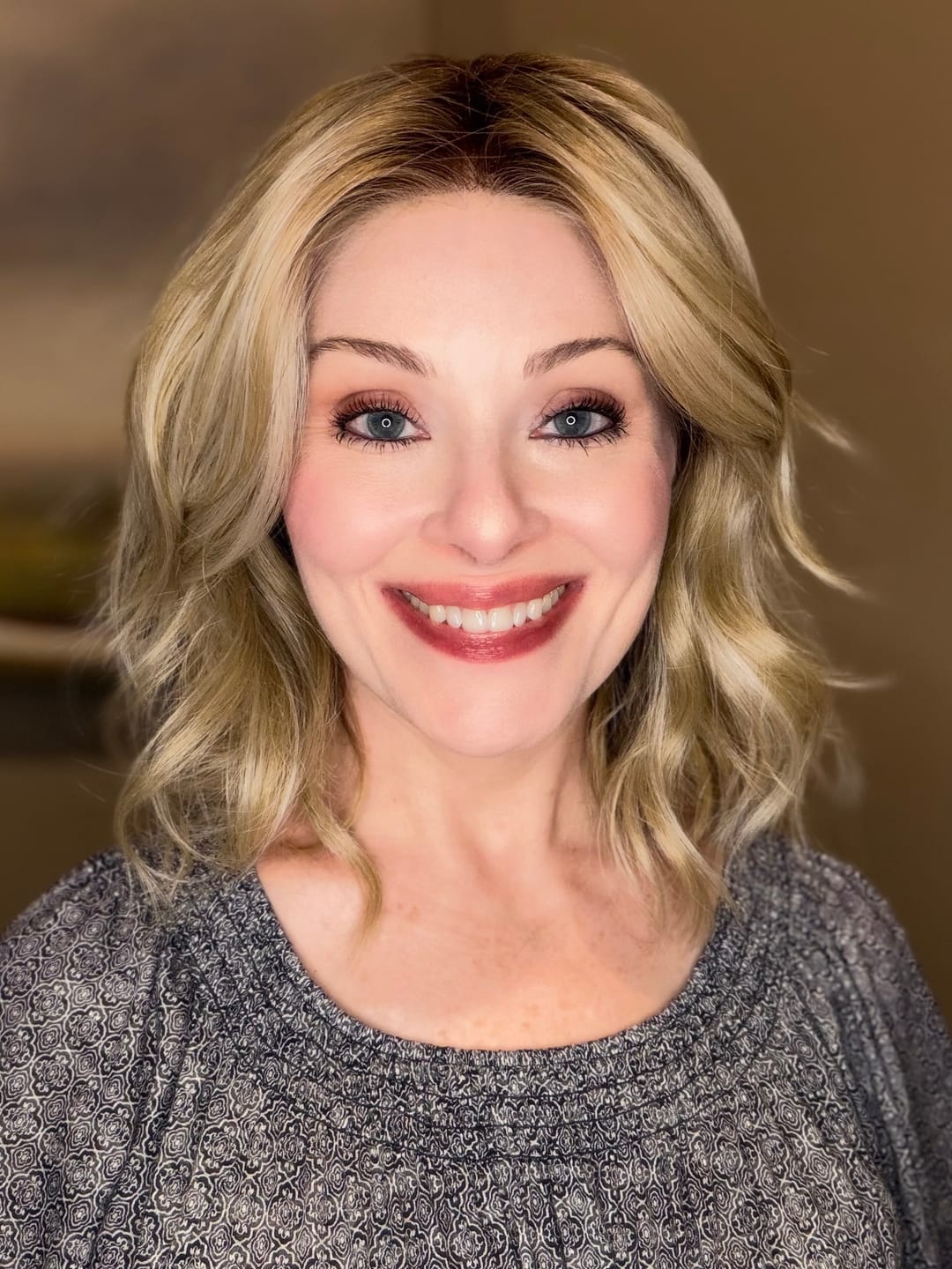 Customer photo review of MOTION PICTURE - Cream Soda Blonde