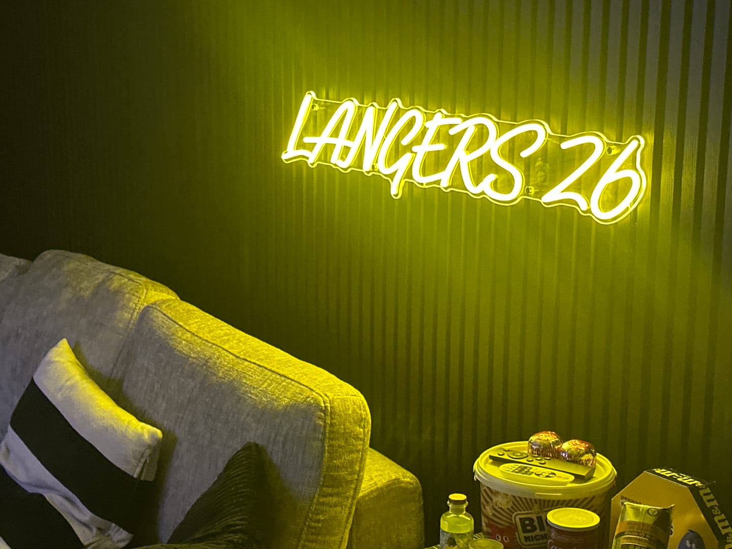 Customer photo review of Custom Neon: LANGERS 26