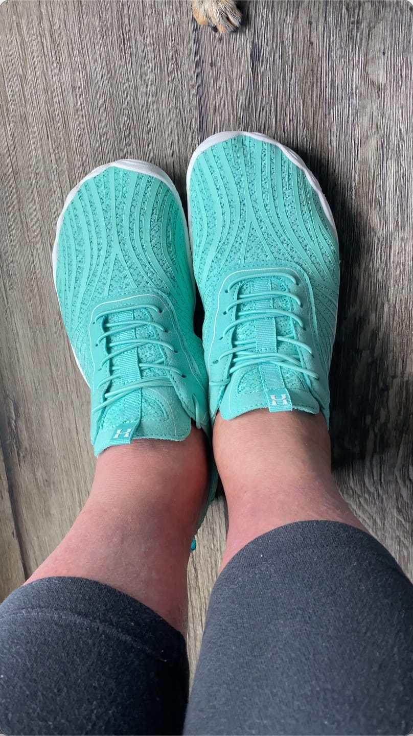 Customer photo review of ICONIC EVO – Barefoot Shoes for Balance, Pain Relief & All-Day Comfort