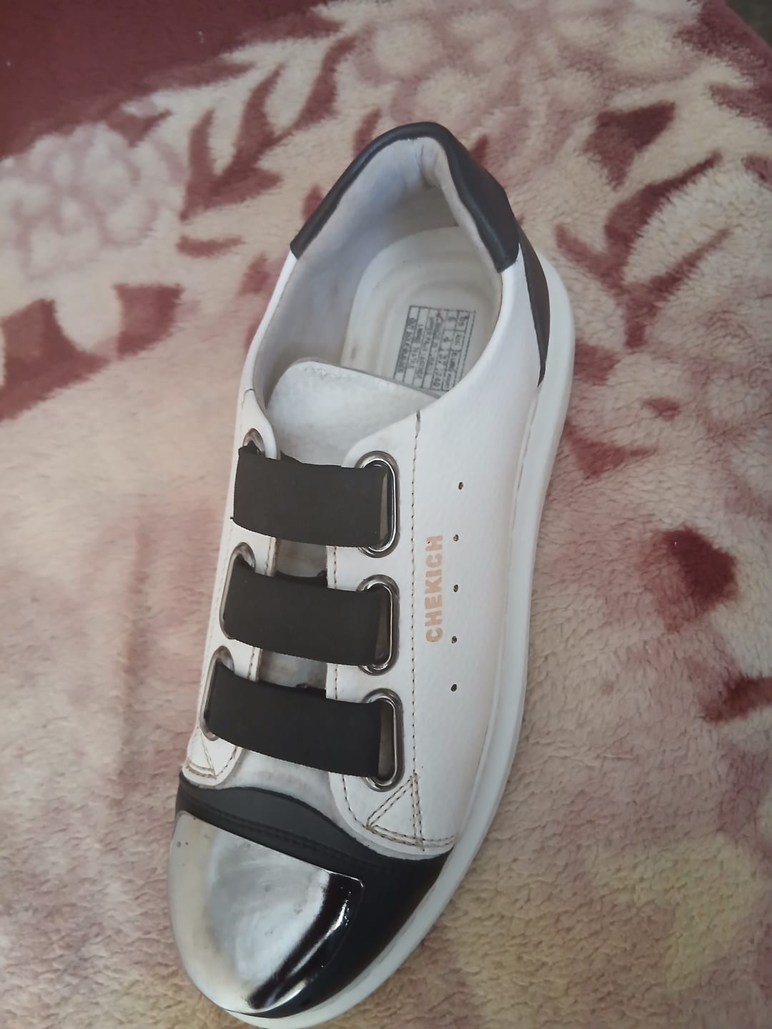 Customer photo review of MIRROR TOUCH White Black