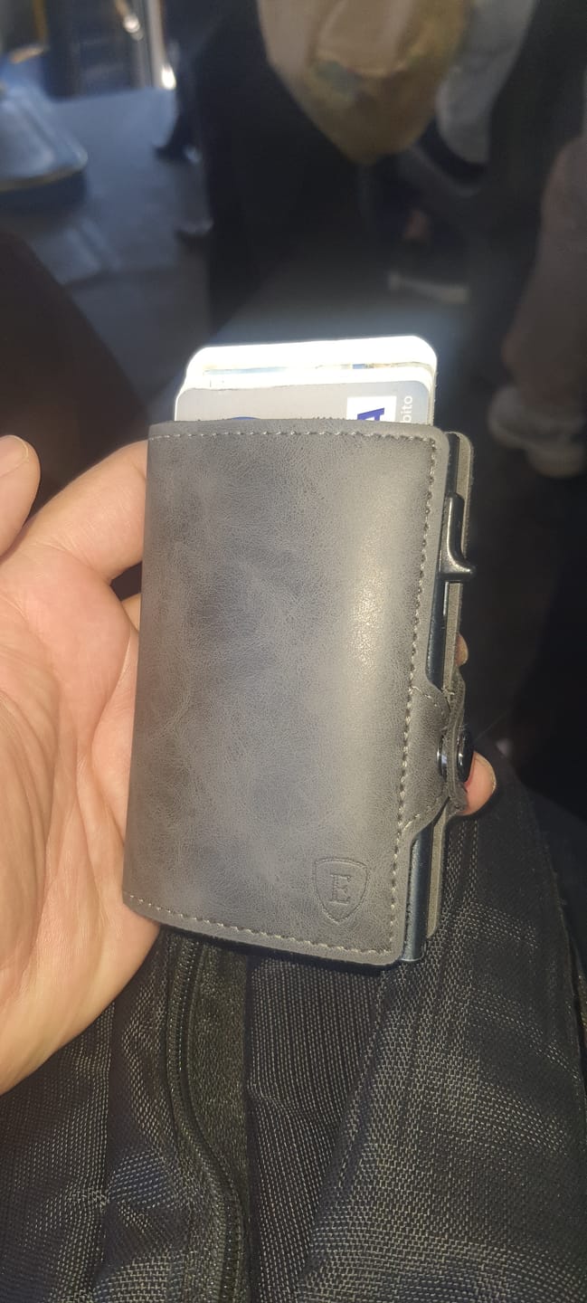 Customer photo review of E-DARK GRAY
