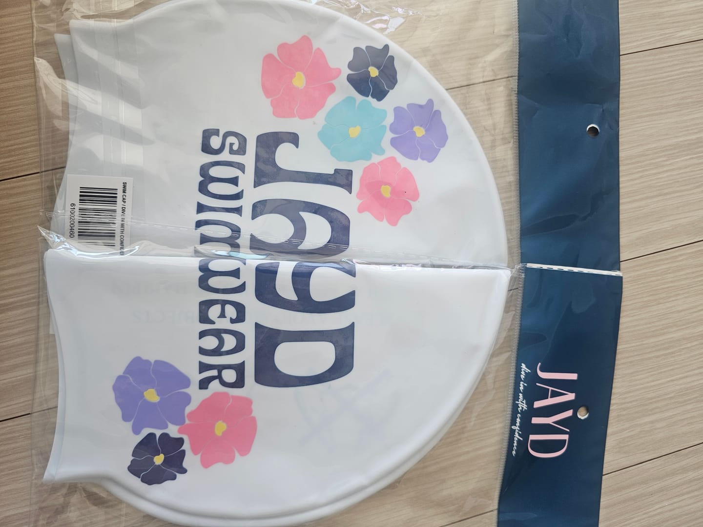 Customer photo review of JAYD Swim Cap - Dive In with Confidence