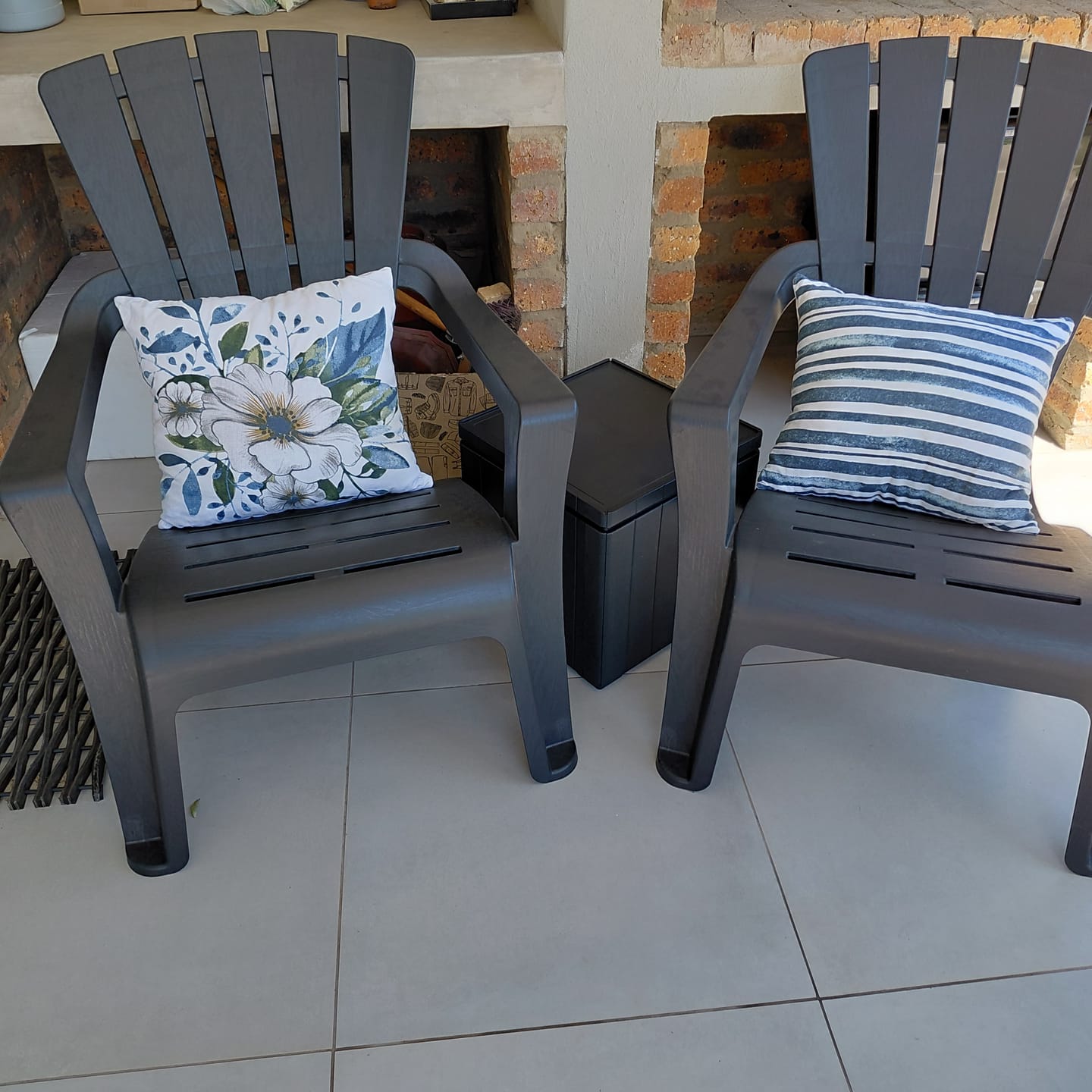 Customer photo review of 3pc Adirondack Balcony Set - Graphite