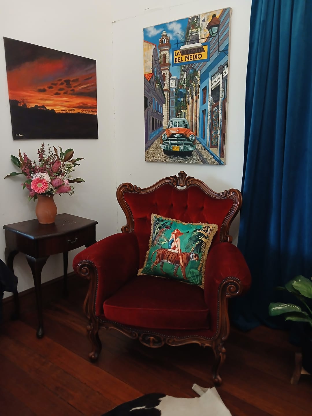 Customer photo review of Queen K Vintage Jungle Green Cushion with Fringe Trim