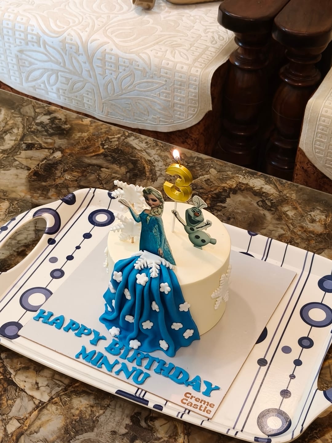 Customer photo review of Frozen Elsa Dress Cake