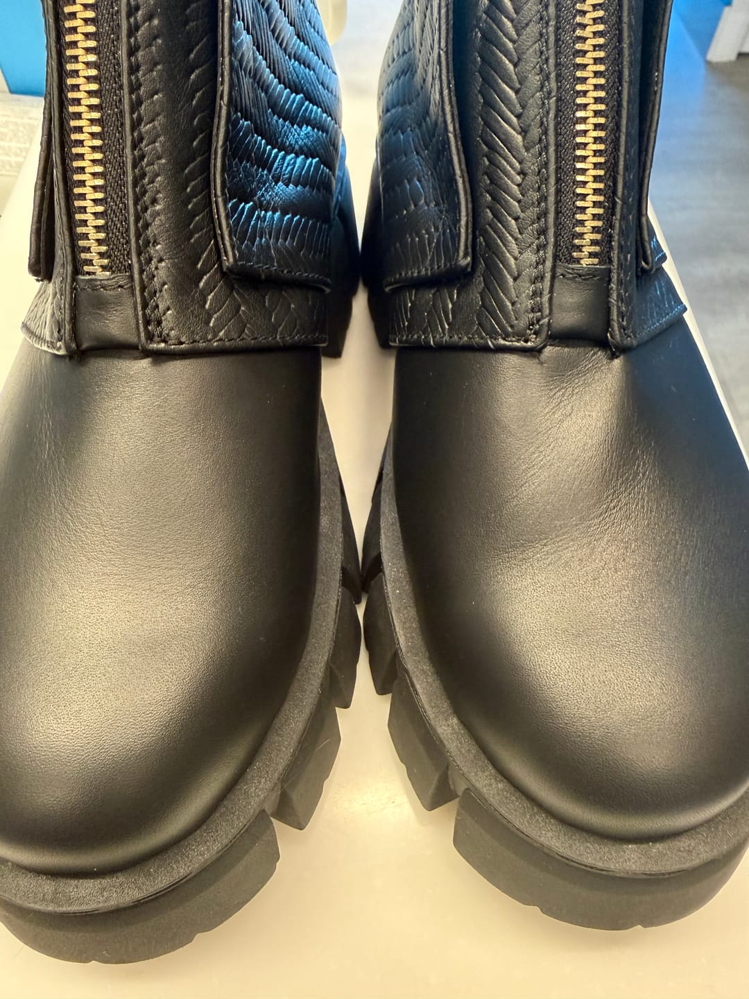 Customer photo review of "Emerald"
