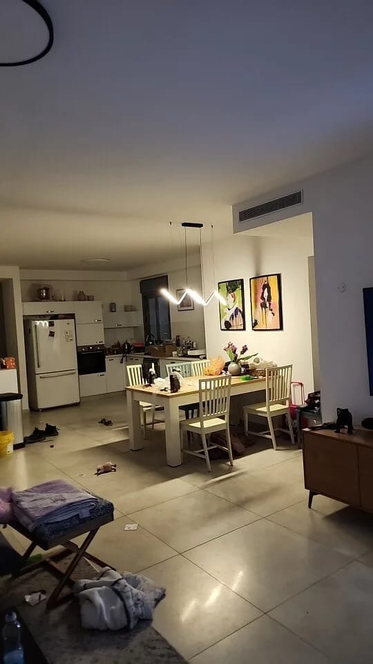 Customer photo review of Zig-Zag Pendant Light, Aluminium Bar, 45–90 cm, Integrated LED