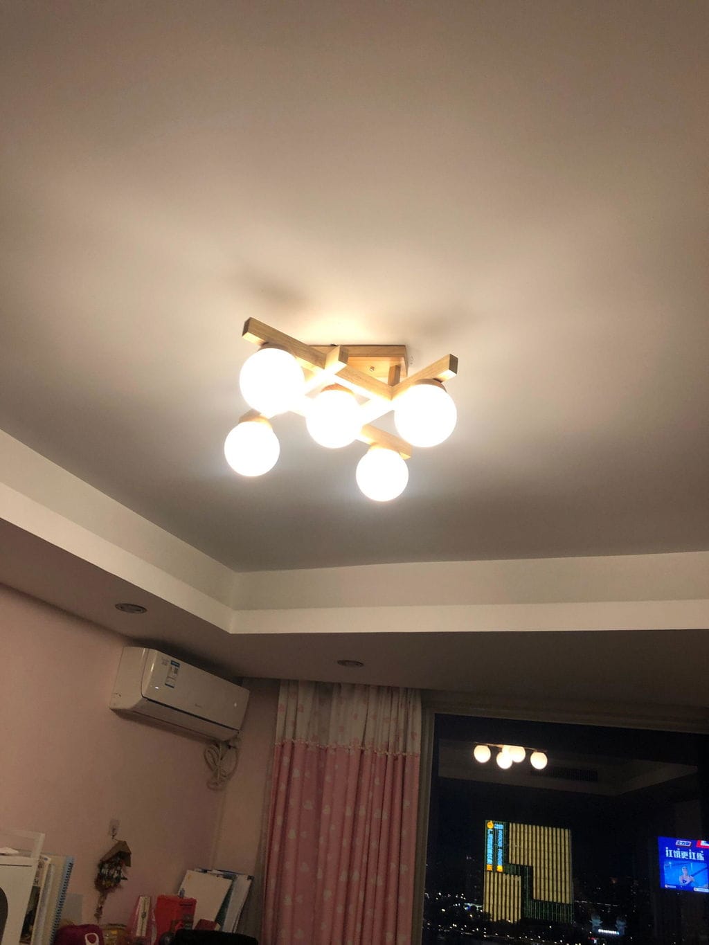 Customer photo review of Frosted Globe Ceiling Light, Wood Frame Flush Mount, 25 cm Deep