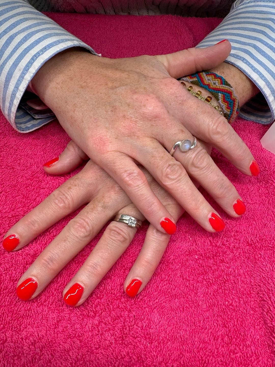 Customer photo review of Semilac 134 Red Carpet UV Gel Polish