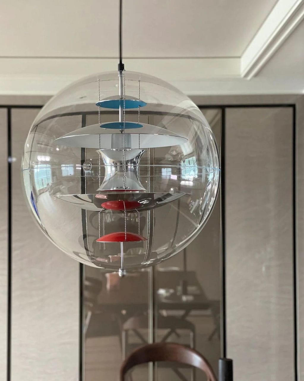 Customer photo review of Clear Acrylic Sphere Pendant Light, 40 cm, Metal Shelves
