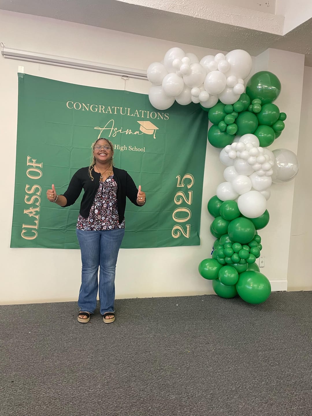 Customer photo review of Custom Class of 2025 Graduation Party Banner, Graduation Backdrop 2025, Personalized Graduation Photo Booth Backdrop, High School Graduation