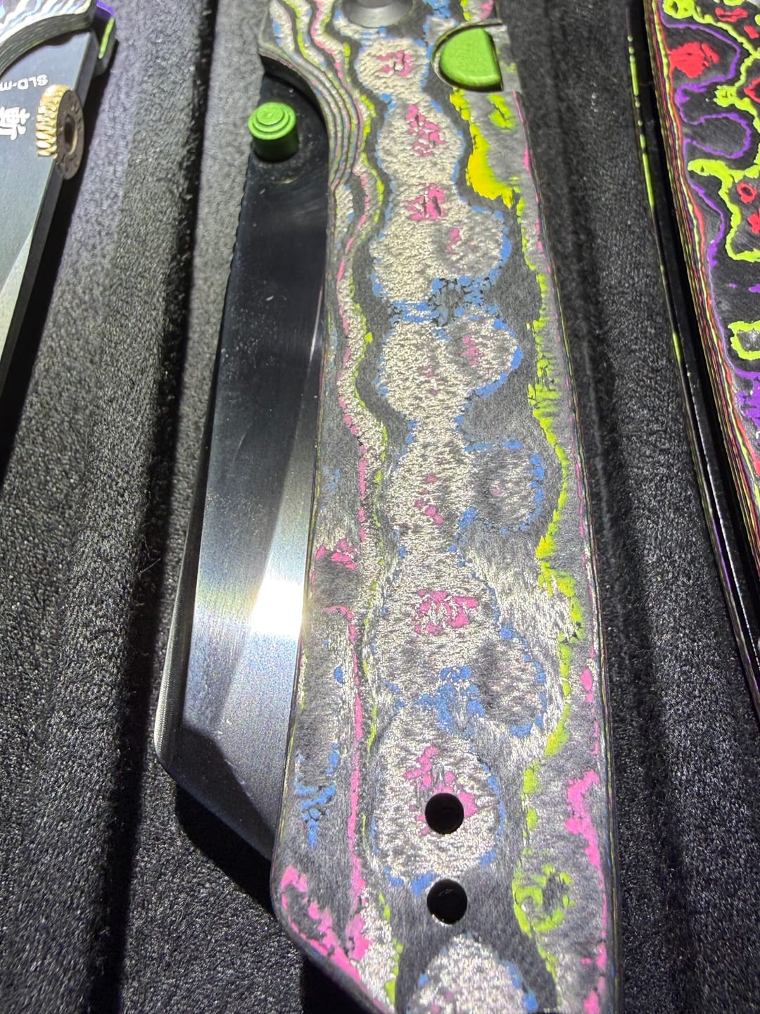 Customer photo review of Kizer Madrac Button Liner Lock Camo Carbon Mirror DLC S45VN BLADE DISTRICT EXCLUSIVE