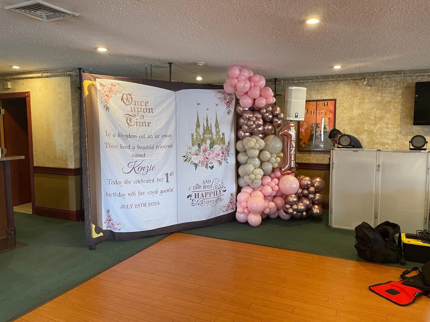 Customer photo review of Rose Gold Princess Birthday Backdrop Dusty Rose Floral Girl Party Decoration Custom Castle Photobooth Fairytale First Birthday decor