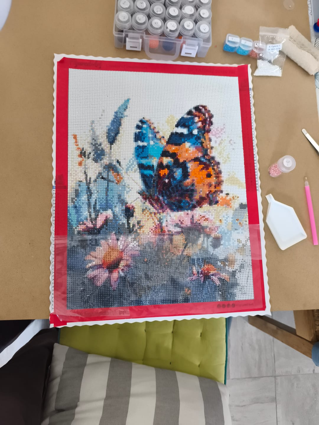 Customer photo review of Broderie Diamant - Papillon et Fleurs