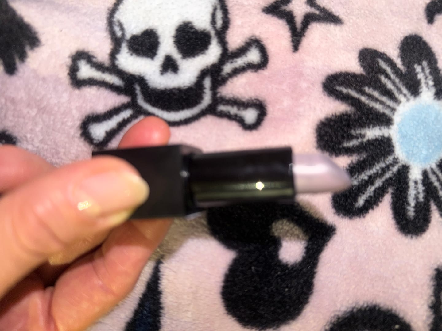 Customer photo review of Kiss New York Professional Richly Pigmented Satin Lipstick - Choose Color