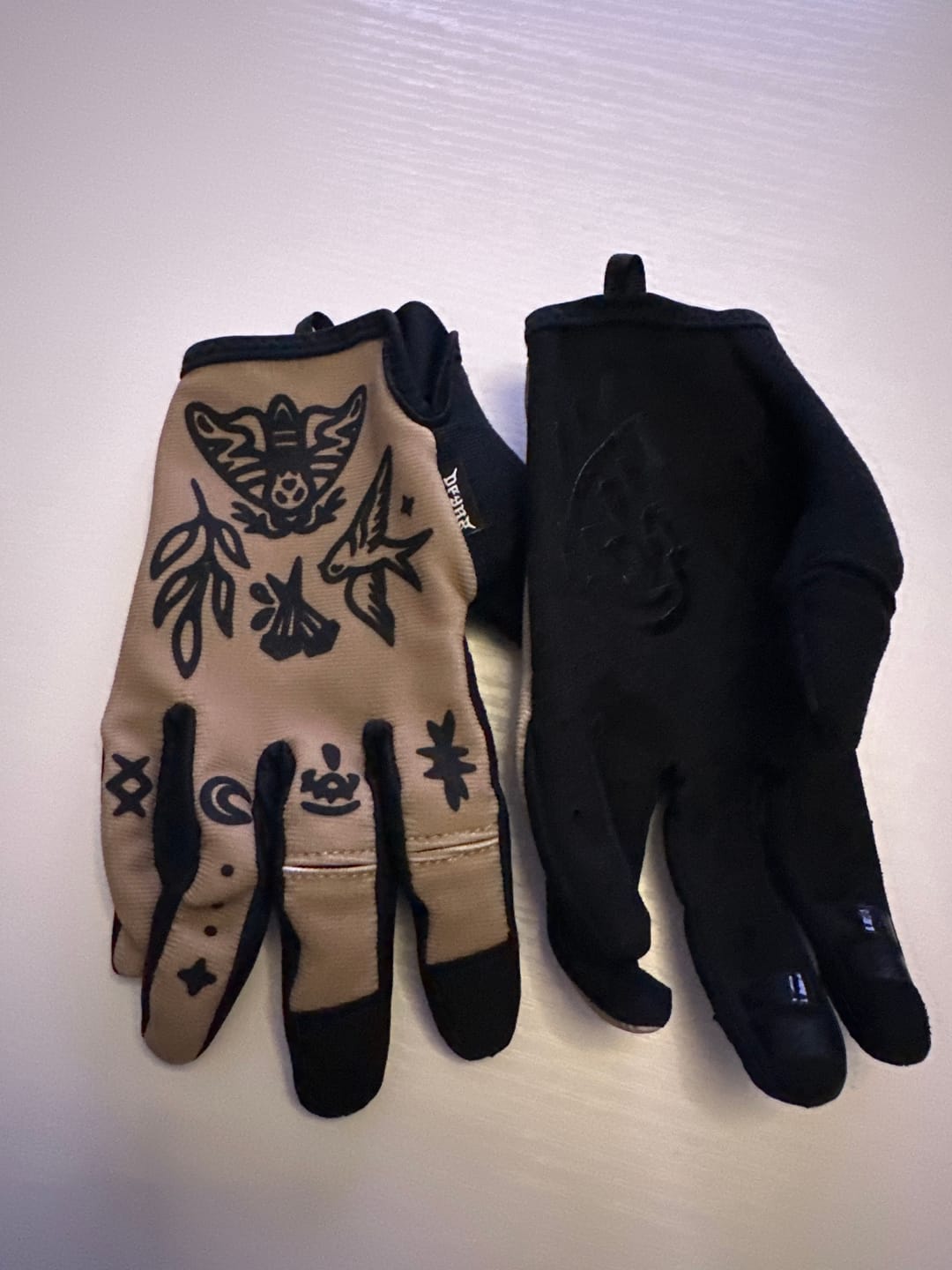 Customer photo review of Jobstopper | Gravity Gloves