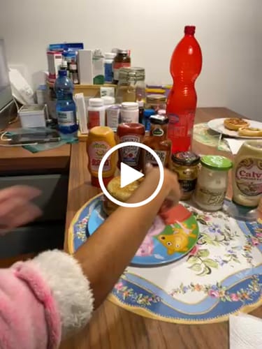 Customer video review of Rosa Supreme, la salsa burger di Mr.Dobelina