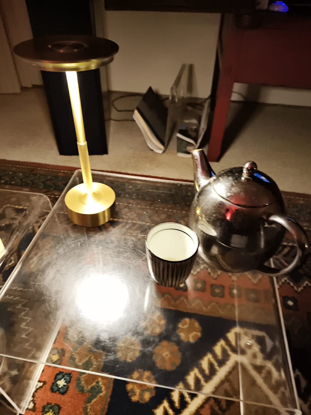 Customer photo review of Cordless Modern Aura Table Lamp - Cordless Table Lamp with Touch Control & Modern Nordic Design