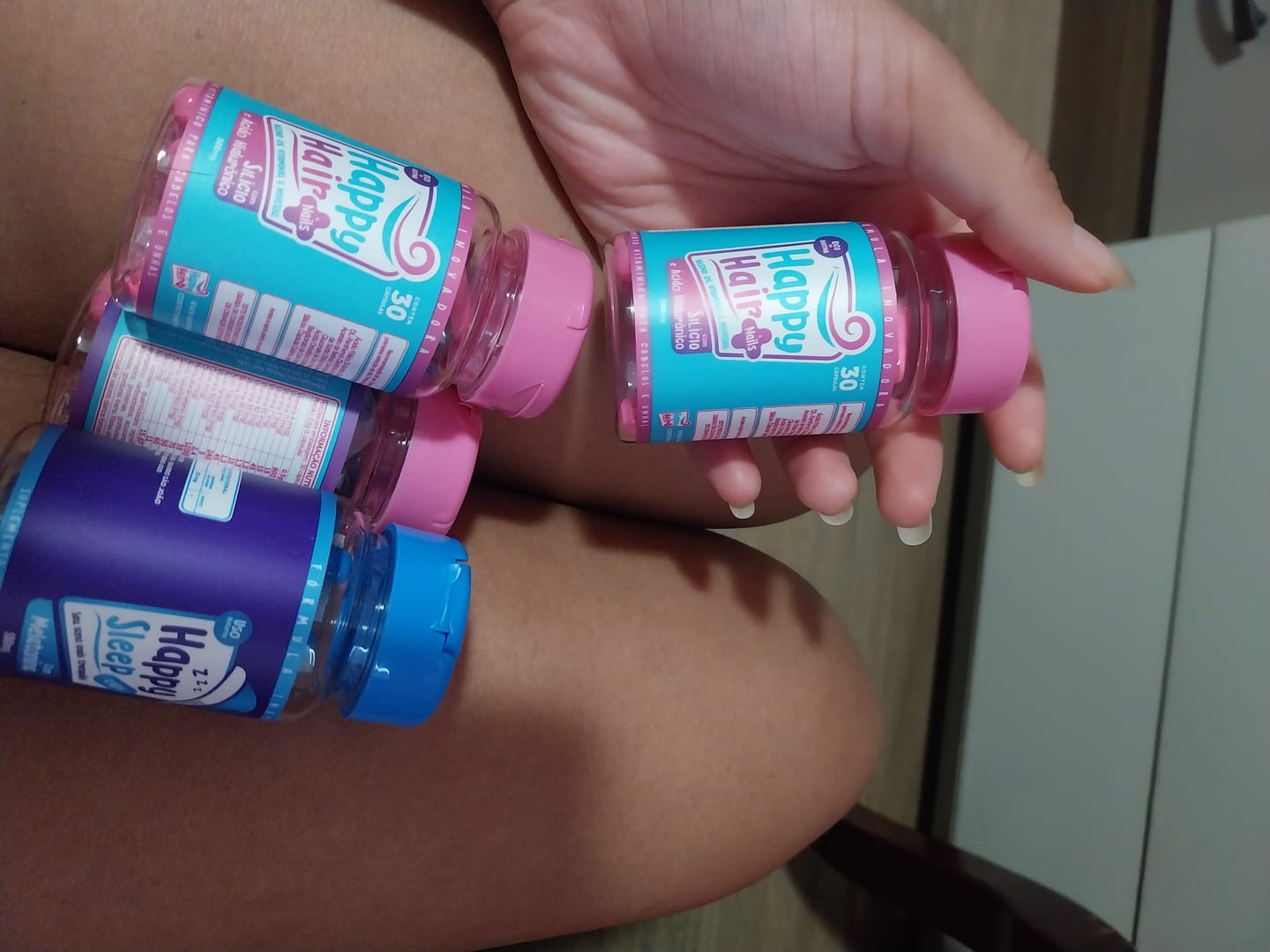 Customer photo review of Happy Hair 3 Potes + 1 Melatonina Grátis