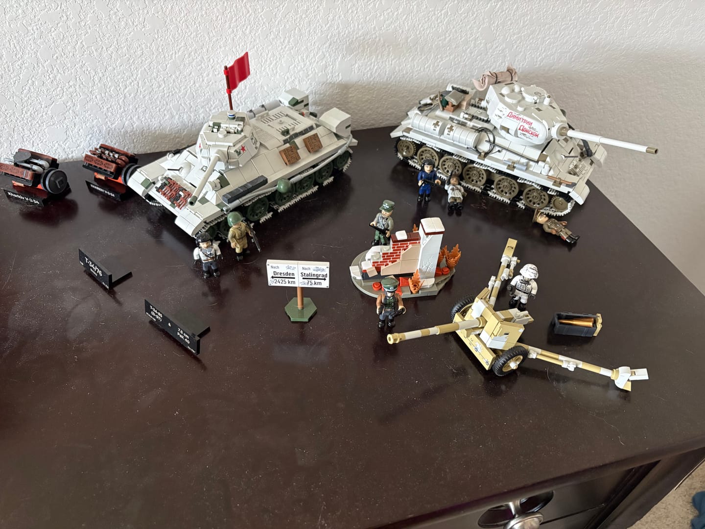 Customer photo review of COBI LIMITED EDITION T-34-85 & 7.5cm PaK 40 : Set #2682