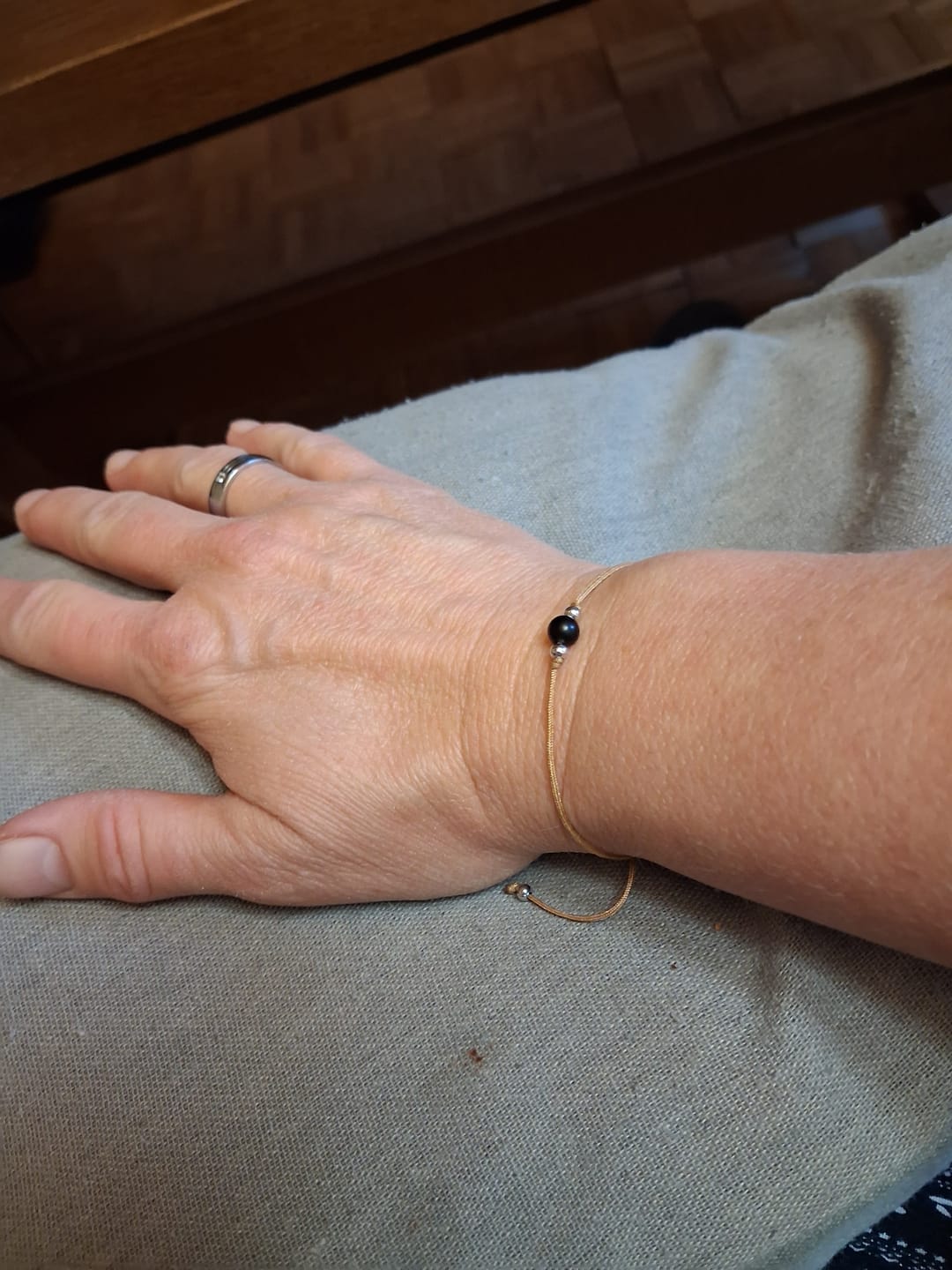 Customer photo review of Obsidian Armband - Naturband