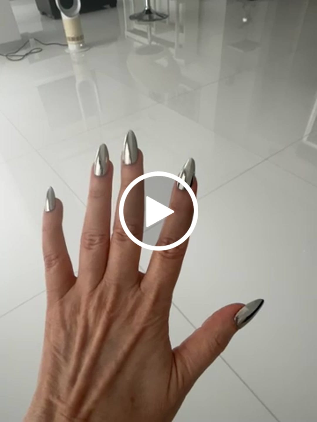 Customer video review of CHROME 01