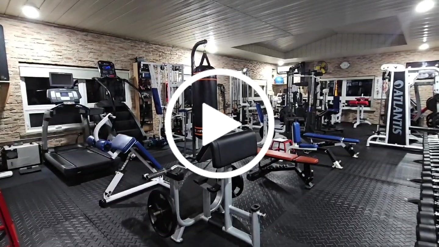 Customer video review of SmartWings Motorized Roller Shades 100% Blackout Dual-Sided Bouvardia