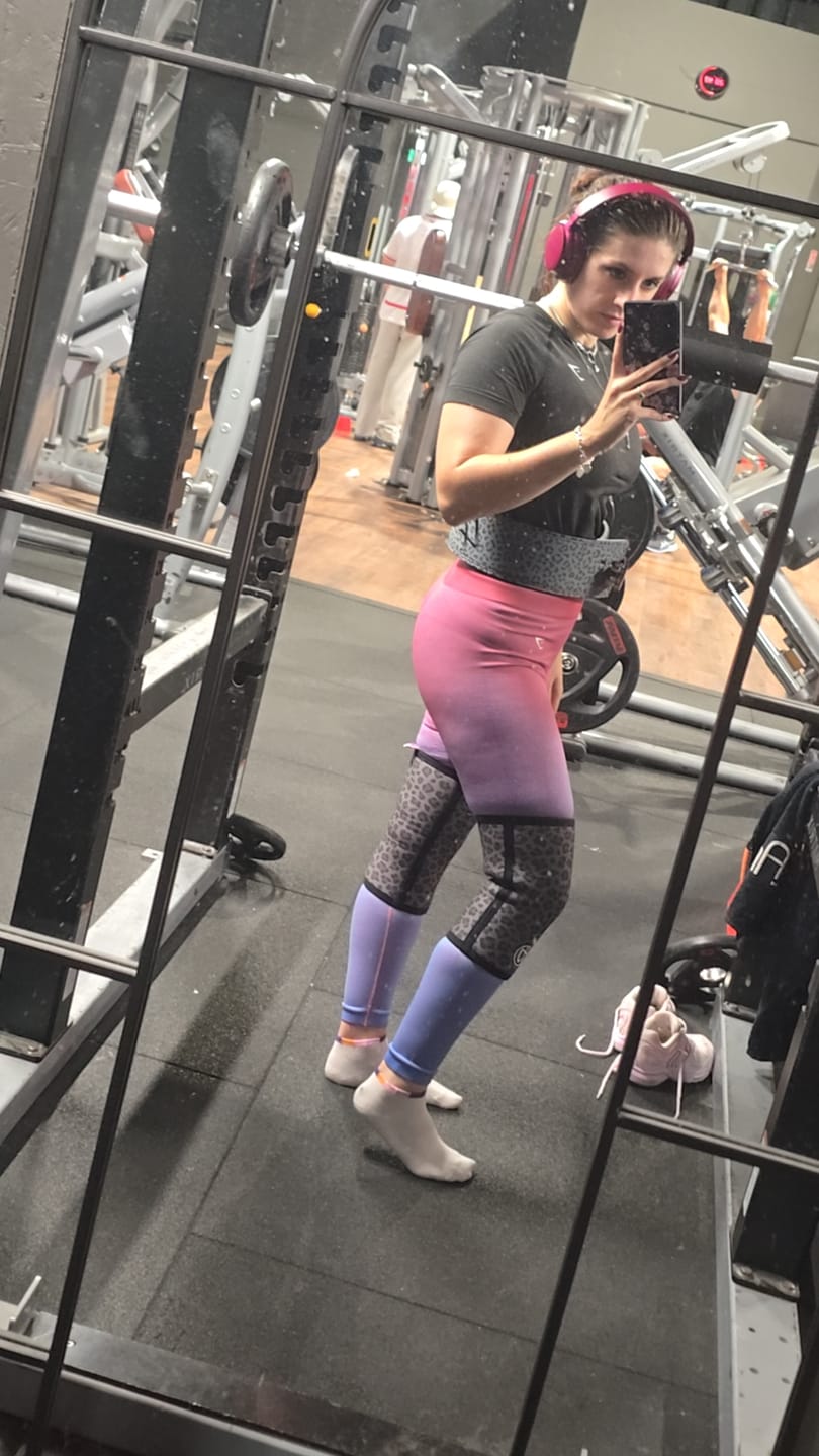 Customer photo review of 7mm Inferno Neoprene Knee Sleeves, Dark Leo - IPF Approved (Pair)
