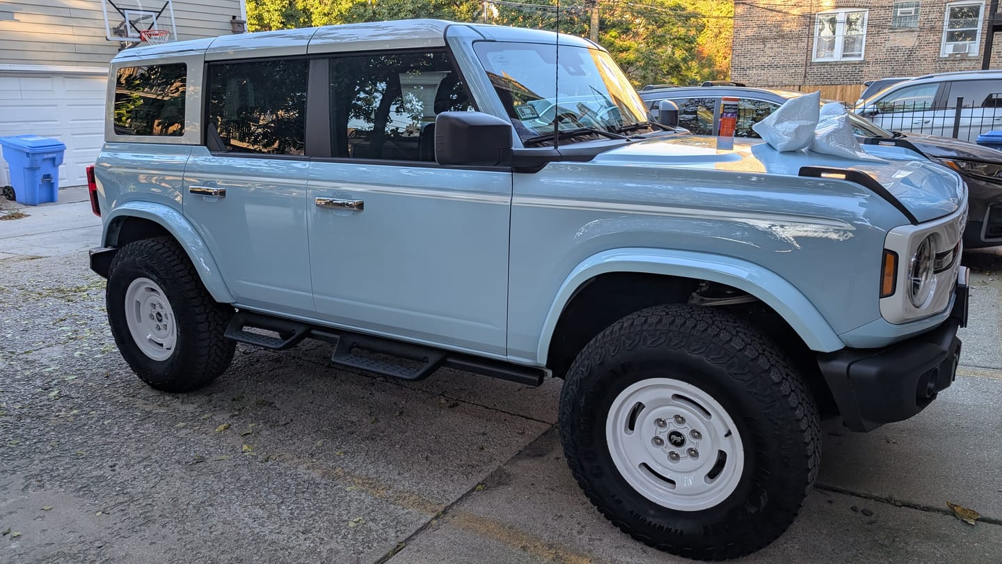 Customer photo review of Square-Top Fender Flares *Color Matched | Ford Bronco Heritage/Everglades 2021–2026