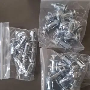 Customer photo review of Fissaggio Resistente Rivetti a Dado in Acciaio Zincato