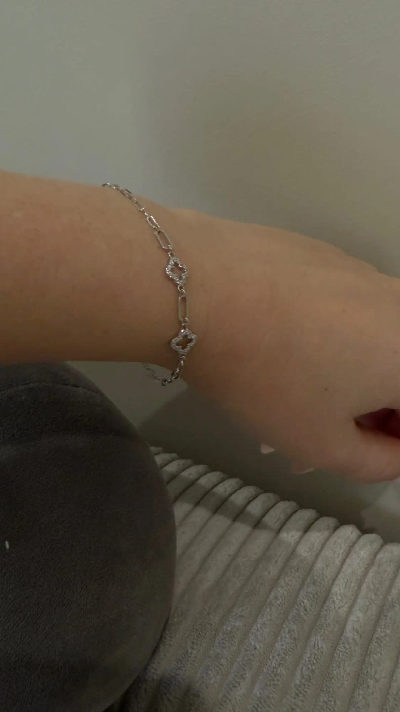 Customer photo review of Graceful Grass Bracelet