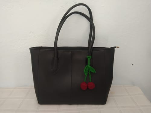 Customer photo review of Carla Shoulder Tote Black (Zip Closure )