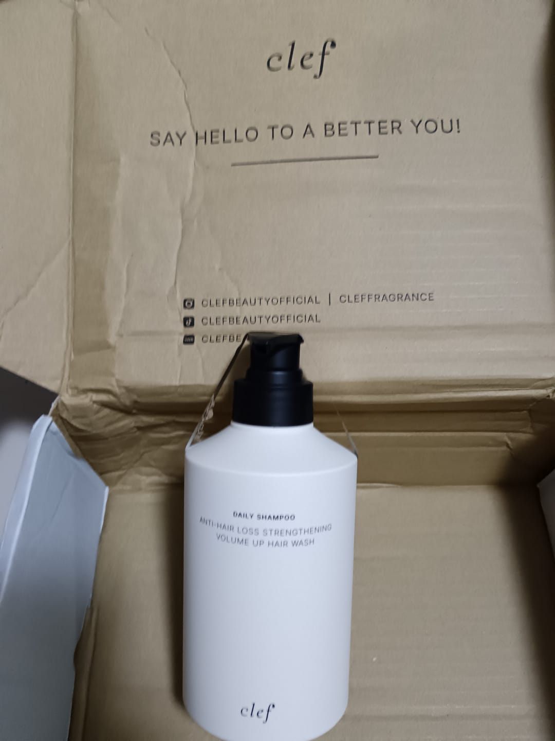Customer photo review of [NEW] Daily Shampoo Anti-Hair Loss Strengthening Volume Up Hair Wash 500ml