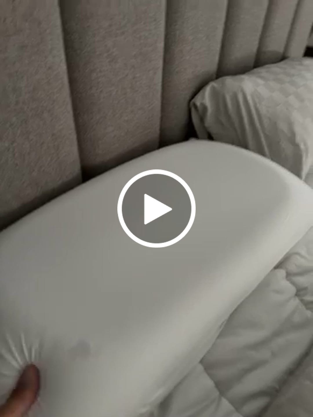 Customer video review of Ploof Pillow