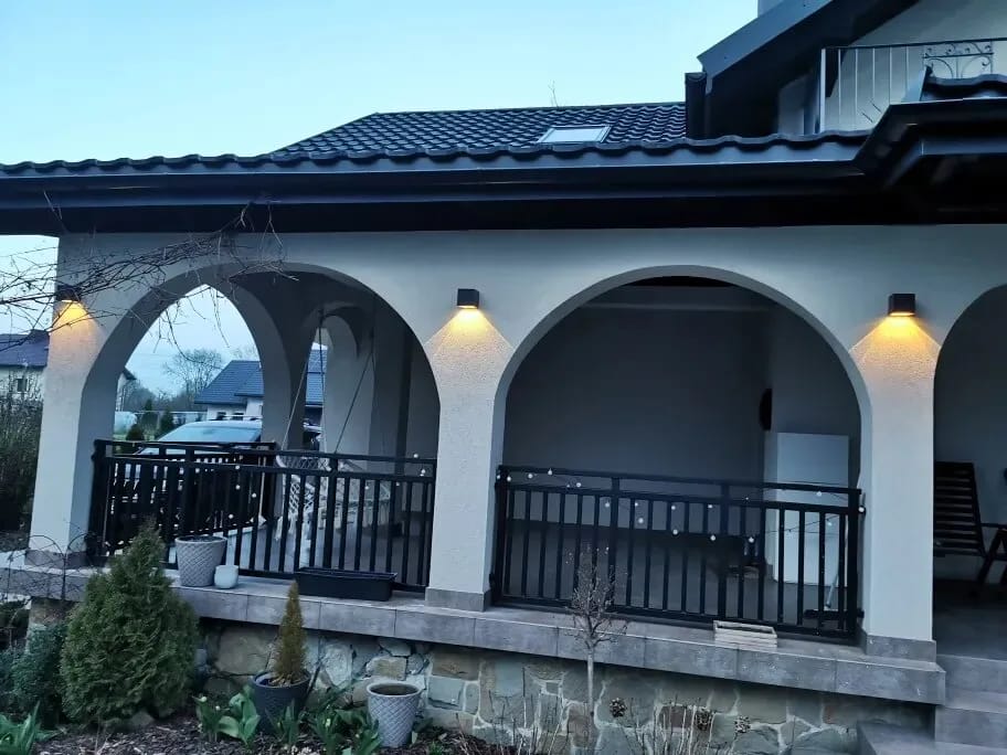 Customer photo review of Outdoor Wall Light, Solar Powered, IP65, Black, Wall Sconce